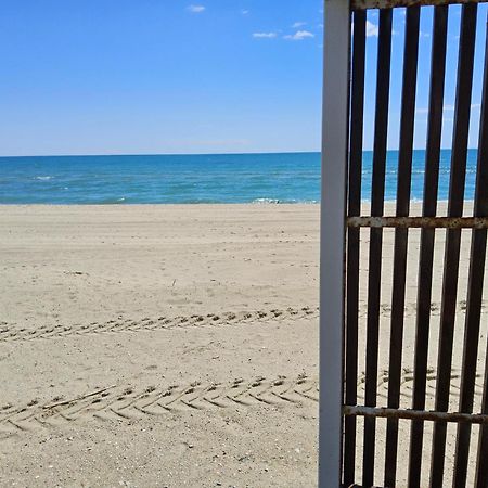 L'Azur 4 Pers Clim Parking Acces Plage Direct Ле Баркарес Экстерьер фото